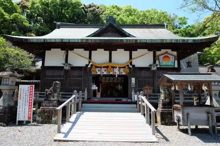 闘鶏神社の本殿・本堂