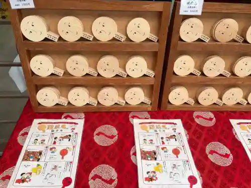 河合神社（鴨川合坐小社宅神社）の{uncategorized: "未分類", other: "その他", undefined: "問題あり", building: "その他建物", grave: "お墓", sacred_gate: "鳥居", guardian: "狛犬", statue: "像", buddha: "仏像", history: "歴史", nature: "自然", garden: "庭園", animal: "動物", pagoda: "塔", temizu: "手水舎", mountain_gate: "山門・神門", sanctuary: "本殿・本堂", subordinate: "末社・摂社", art: "芸術", scenery: "景色", jizo: "地蔵", ema: "絵馬", goshuin: "御朱印", omikuji: "おみくじ", items: "授与品その他", amulet: "お守り", goshuincho: "御朱印帳", eats: "食事", festival: "お祭り", votive_dance: "神楽", shichigosan: "七五三参", wedding: "結婚式", experience: "体験その他", initially: "初詣", around: "周辺", anti_infection: "感染症対策"}