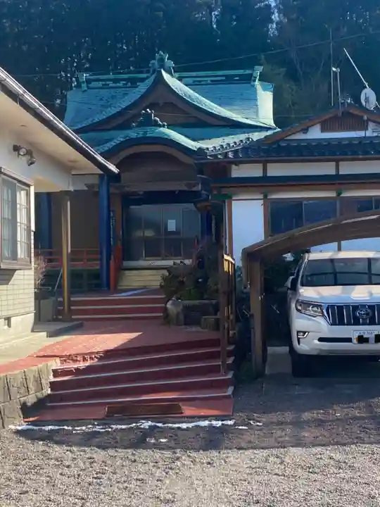 大分県成田不動院の本殿・本堂