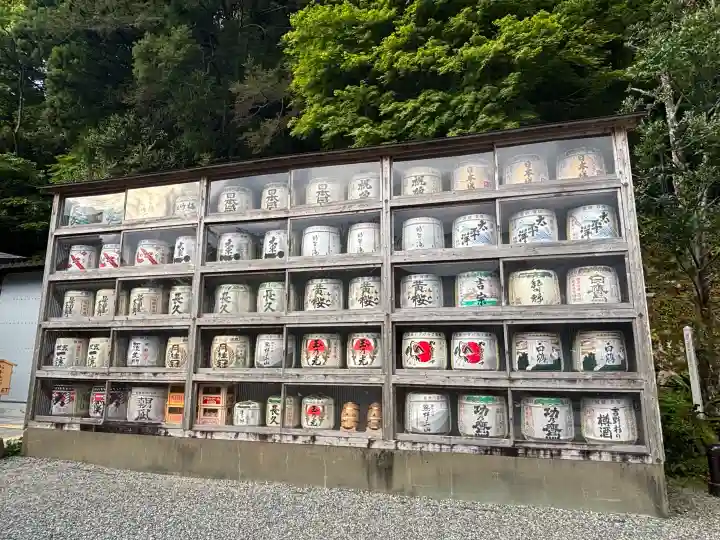 熊野那智大社の{uncategorized: "未分類", other: "その他", undefined: "問題あり", building: "その他建物", grave: "お墓", sacred_gate: "鳥居", guardian: "狛犬", statue: "像", buddha: "仏像", history: "歴史", nature: "自然", garden: "庭園", animal: "動物", pagoda: "塔", temizu: "手水舎", mountain_gate: "山門・神門", sanctuary: "本殿・本堂", subordinate: "末社・摂社", art: "芸術", scenery: "景色", jizo: "地蔵", ema: "絵馬", goshuin: "御朱印", omikuji: "おみくじ", items: "授与品その他", amulet: "お守り", goshuincho: "御朱印帳", eats: "食事", festival: "お祭り", votive_dance: "神楽", shichigosan: "七五三参", wedding: "結婚式", experience: "体験その他", initially: "初詣", around: "周辺", anti_infection: "感染症対策"}