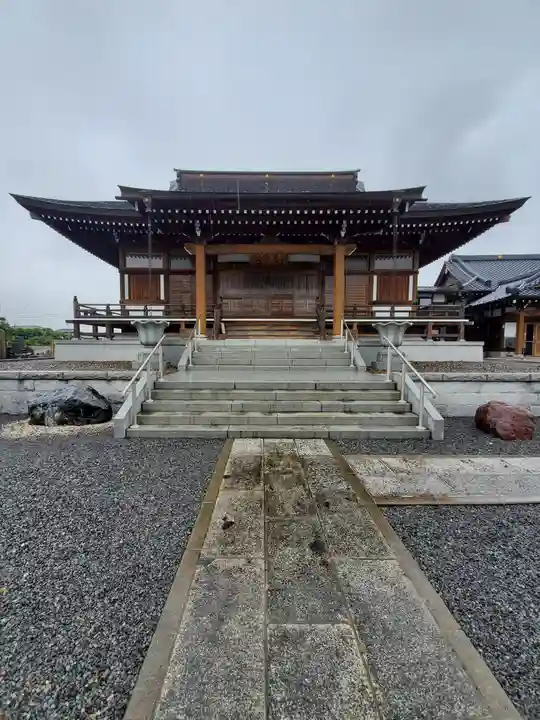 長慶寺の本殿・本堂