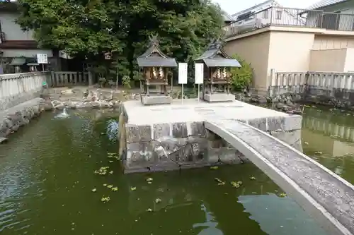 津島神社の末社