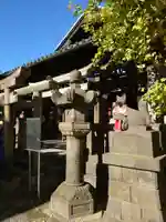 被官稲荷神社の狛犬