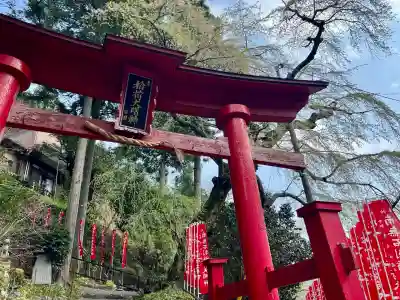 開道石割稲荷神社(山梨県)