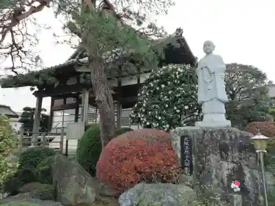 深廣寺の像
