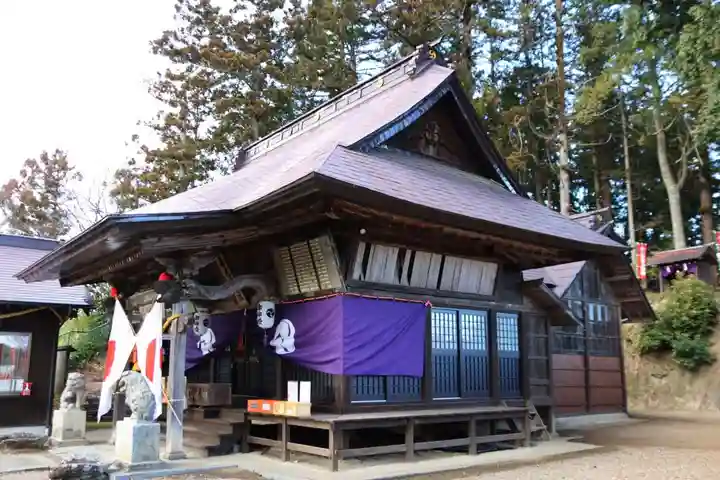 長屋神社の本殿・本堂