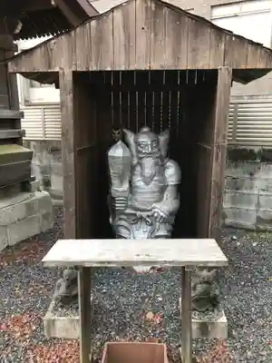 若宮八幡宮(陶器神社)の像