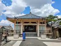 長全寺の本殿・本堂
