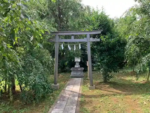 比々多神社の鳥居