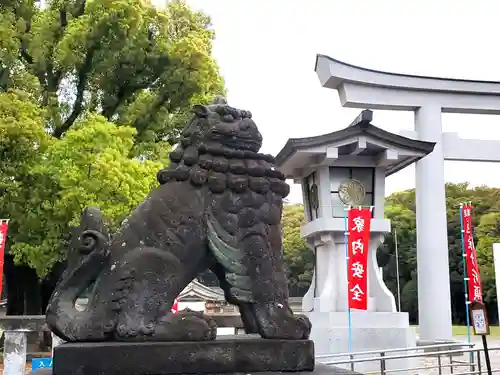 福岡縣護國神社の狛犬