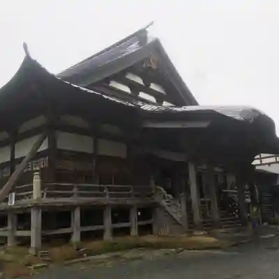 注連寺の本殿・本堂