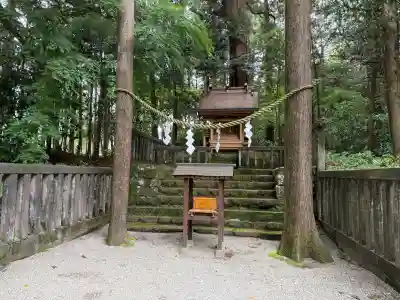 狭野神社の{uncategorized: "未分類", other: "その他", undefined: "問題あり", building: "その他建物", grave: "お墓", sacred_gate: "鳥居", guardian: "狛犬", statue: "像", buddha: "仏像", history: "歴史", nature: "自然", garden: "庭園", animal: "動物", pagoda: "塔", temizu: "手水舎", mountain_gate: "山門・神門", sanctuary: "本殿・本堂", subordinate: "末社・摂社", art: "芸術", scenery: "景色", jizo: "地蔵", ema: "絵馬", goshuin: "御朱印", omikuji: "おみくじ", items: "授与品その他", amulet: "お守り", goshuincho: "御朱印帳", eats: "食事", festival: "お祭り", votive_dance: "神楽", shichigosan: "七五三参", wedding: "結婚式", experience: "体験その他", initially: "初詣", around: "周辺", anti_infection: "感染症対策"}