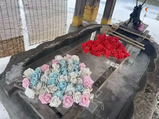 彌彦神社 (伊夜日子神社)の手水舎