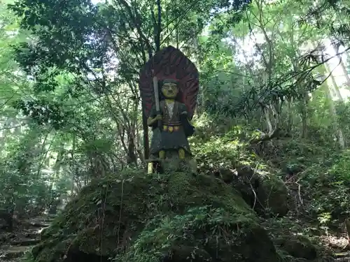 岩屋神社の仏像