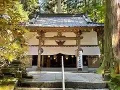 御岩神社の建物その他