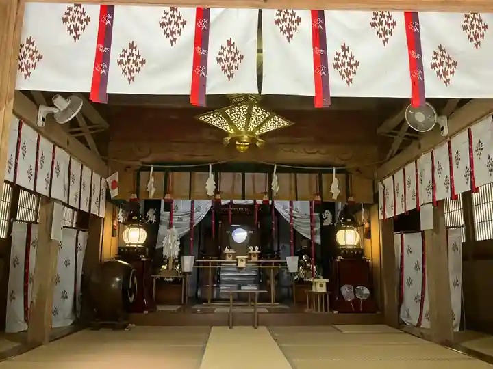 小菅神社里社の本殿・本堂