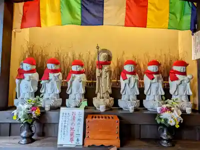 佛願寺　横浜別院の地蔵