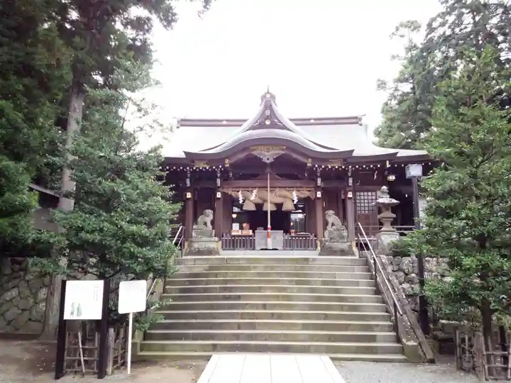 相模国総社六所神社の本殿・本堂