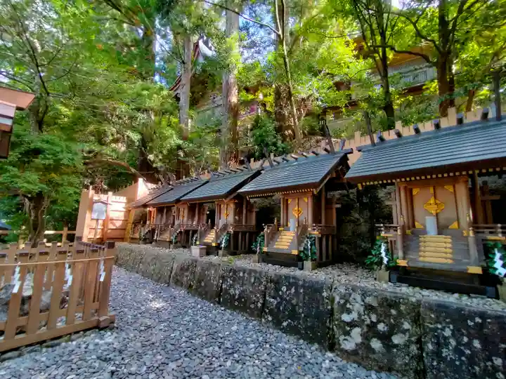 天河大辨財天社の末社・摂社