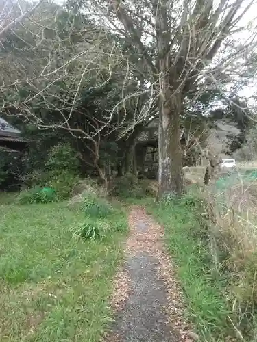 岩脇寺の建物その他