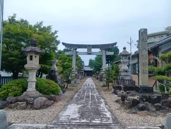 八幡神社の{uncategorized: "未分類", other: "その他", undefined: "問題あり", building: "その他建物", grave: "お墓", sacred_gate: "鳥居", guardian: "狛犬", statue: "像", buddha: "仏像", history: "歴史", nature: "自然", garden: "庭園", animal: "動物", pagoda: "塔", temizu: "手水舎", mountain_gate: "山門・神門", sanctuary: "本殿・本堂", subordinate: "末社・摂社", art: "芸術", scenery: "景色", jizo: "地蔵", ema: "絵馬", goshuin: "御朱印", omikuji: "おみくじ", items: "授与品その他", amulet: "お守り", goshuincho: "御朱印帳", eats: "食事", festival: "お祭り", votive_dance: "神楽", shichigosan: "七五三参", wedding: "結婚式", experience: "体験その他", initially: "初詣", around: "周辺", anti_infection: "感染症対策"}