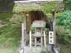 西明寺の末社