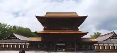 瑞龍寺の本殿・本堂