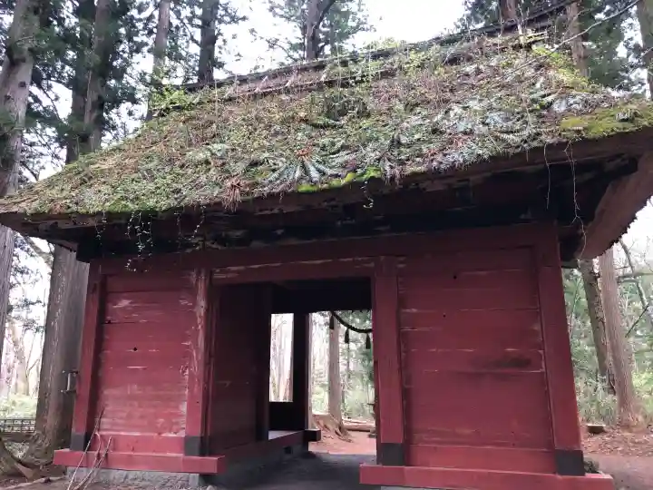 戸隠神社奥社の{uncategorized: "未分類", other: "その他", undefined: "問題あり", building: "その他建物", grave: "お墓", sacred_gate: "鳥居", guardian: "狛犬", statue: "像", buddha: "仏像", history: "歴史", nature: "自然", garden: "庭園", animal: "動物", pagoda: "塔", temizu: "手水舎", mountain_gate: "山門・神門", sanctuary: "本殿・本堂", subordinate: "末社・摂社", art: "芸術", scenery: "景色", jizo: "地蔵", ema: "絵馬", goshuin: "御朱印", omikuji: "おみくじ", items: "授与品その他", amulet: "お守り", goshuincho: "御朱印帳", eats: "食事", festival: "お祭り", votive_dance: "神楽", shichigosan: "七五三参", wedding: "結婚式", experience: "体験その他", initially: "初詣", around: "周辺", anti_infection: "感染症対策"}