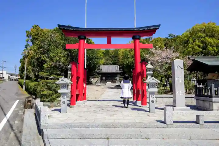 八柱社の{uncategorized: "未分類", other: "その他", undefined: "問題あり", building: "その他建物", grave: "お墓", sacred_gate: "鳥居", guardian: "狛犬", statue: "像", buddha: "仏像", history: "歴史", nature: "自然", garden: "庭園", animal: "動物", pagoda: "塔", temizu: "手水舎", mountain_gate: "山門・神門", sanctuary: "本殿・本堂", subordinate: "末社・摂社", art: "芸術", scenery: "景色", jizo: "地蔵", ema: "絵馬", goshuin: "御朱印", omikuji: "おみくじ", items: "授与品その他", amulet: "お守り", goshuincho: "御朱印帳", eats: "食事", festival: "お祭り", votive_dance: "神楽", shichigosan: "七五三参", wedding: "結婚式", experience: "体験その他", initially: "初詣", around: "周辺", anti_infection: "感染症対策"}