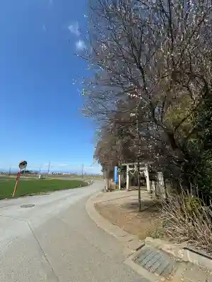 下野 星宮神社の{uncategorized: "未分類", other: "その他", undefined: "問題あり", building: "その他建物", grave: "お墓", sacred_gate: "鳥居", guardian: "狛犬", statue: "像", buddha: "仏像", history: "歴史", nature: "自然", garden: "庭園", animal: "動物", pagoda: "塔", temizu: "手水舎", mountain_gate: "山門・神門", sanctuary: "本殿・本堂", subordinate: "末社・摂社", art: "芸術", scenery: "景色", jizo: "地蔵", ema: "絵馬", goshuin: "御朱印", omikuji: "おみくじ", items: "授与品その他", amulet: "お守り", goshuincho: "御朱印帳", eats: "食事", festival: "お祭り", votive_dance: "神楽", shichigosan: "七五三参", wedding: "結婚式", experience: "体験その他", initially: "初詣", around: "周辺", anti_infection: "感染症対策"}