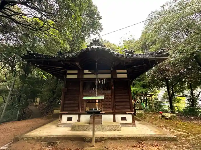 長谷山口坐神社の本殿