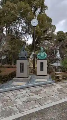 長岡天満宮の像