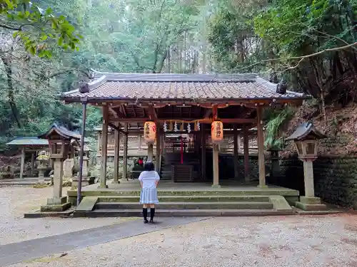 等彌神社の本殿・本堂