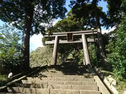 伊豆山神社の鳥居