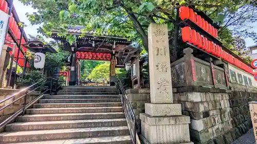 豊川稲荷東京別院の山門