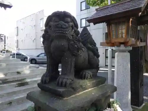 札幌諏訪神社の狛犬