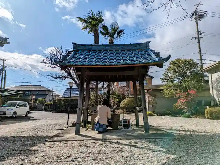 誓元寺の手水舎