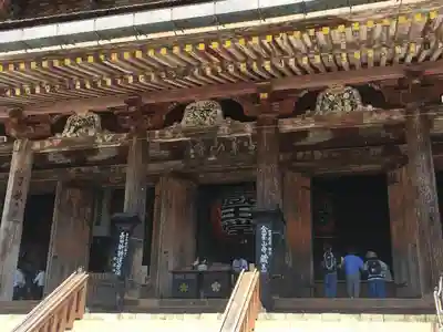 金峯山寺の本殿・本堂