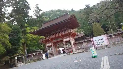 日吉大社の山門