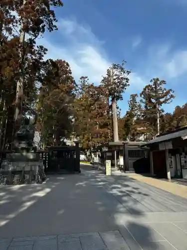 瑞巌寺の{uncategorized: "未分類", other: "その他", undefined: "問題あり", building: "その他建物", grave: "お墓", sacred_gate: "鳥居", guardian: "狛犬", statue: "像", buddha: "仏像", history: "歴史", nature: "自然", garden: "庭園", animal: "動物", pagoda: "塔", temizu: "手水舎", mountain_gate: "山門・神門", sanctuary: "本殿・本堂", subordinate: "末社・摂社", art: "芸術", scenery: "景色", jizo: "地蔵", ema: "絵馬", goshuin: "御朱印", omikuji: "おみくじ", items: "授与品その他", amulet: "お守り", goshuincho: "御朱印帳", eats: "食事", festival: "お祭り", votive_dance: "神楽", shichigosan: "七五三参", wedding: "結婚式", experience: "体験その他", initially: "初詣", around: "周辺", anti_infection: "感染症対策"}