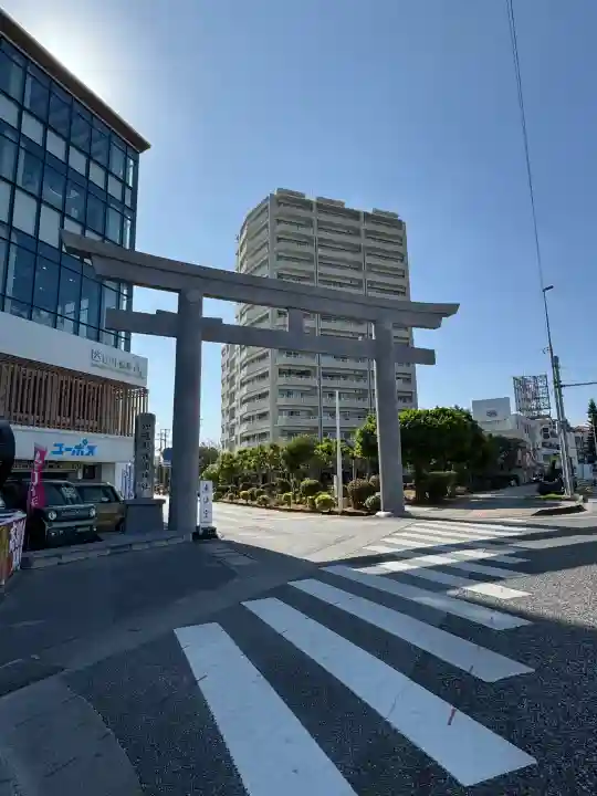 沖縄県護国神社の{uncategorized: "未分類", other: "その他", undefined: "問題あり", building: "その他建物", grave: "お墓", sacred_gate: "鳥居", guardian: "狛犬", statue: "像", buddha: "仏像", history: "歴史", nature: "自然", garden: "庭園", animal: "動物", pagoda: "塔", temizu: "手水舎", mountain_gate: "山門・神門", sanctuary: "本殿・本堂", subordinate: "末社・摂社", art: "芸術", scenery: "景色", jizo: "地蔵", ema: "絵馬", goshuin: "御朱印", omikuji: "おみくじ", items: "授与品その他", amulet: "お守り", goshuincho: "御朱印帳", eats: "食事", festival: "お祭り", votive_dance: "神楽", shichigosan: "七五三参", wedding: "結婚式", experience: "体験その他", initially: "初詣", around: "周辺", anti_infection: "感染症対策"}