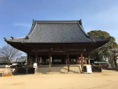 西大寺の本殿・本堂