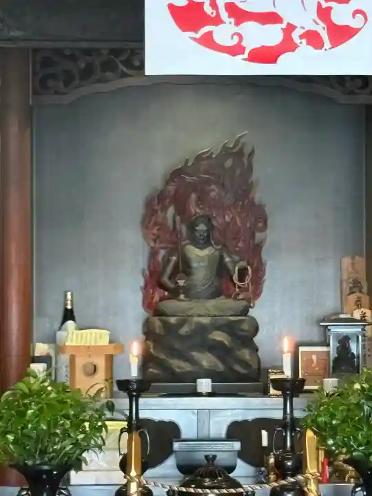 二七山不動院の{uncategorized: "未分類", other: "その他", undefined: "問題あり", building: "その他建物", grave: "お墓", sacred_gate: "鳥居", guardian: "狛犬", statue: "像", buddha: "仏像", history: "歴史", nature: "自然", garden: "庭園", animal: "動物", pagoda: "塔", temizu: "手水舎", mountain_gate: "山門・神門", sanctuary: "本殿・本堂", subordinate: "末社・摂社", art: "芸術", scenery: "景色", jizo: "地蔵", ema: "絵馬", goshuin: "御朱印", omikuji: "おみくじ", items: "授与品その他", amulet: "お守り", goshuincho: "御朱印帳", eats: "食事", festival: "お祭り", votive_dance: "神楽", shichigosan: "七五三参", wedding: "結婚式", experience: "体験その他", initially: "初詣", around: "周辺", anti_infection: "感染症対策"}