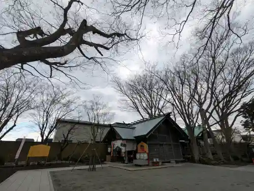 乃木神社の{uncategorized: "未分類", other: "その他", undefined: "問題あり", building: "その他建物", grave: "お墓", sacred_gate: "鳥居", guardian: "狛犬", statue: "像", buddha: "仏像", history: "歴史", nature: "自然", garden: "庭園", animal: "動物", pagoda: "塔", temizu: "手水舎", mountain_gate: "山門・神門", sanctuary: "本殿・本堂", subordinate: "末社・摂社", art: "芸術", scenery: "景色", jizo: "地蔵", ema: "絵馬", goshuin: "御朱印", omikuji: "おみくじ", items: "授与品その他", amulet: "お守り", goshuincho: "御朱印帳", eats: "食事", festival: "お祭り", votive_dance: "神楽", shichigosan: "七五三参", wedding: "結婚式", experience: "体験その他", initially: "初詣", around: "周辺", anti_infection: "感染症対策"}