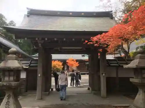 延暦寺 根本中堂の山門