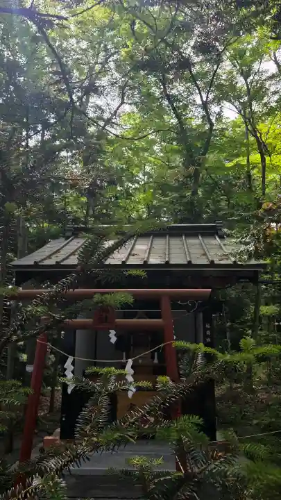 新屋山神社(山梨県)