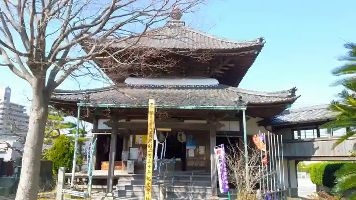 光照寺の本殿・本堂