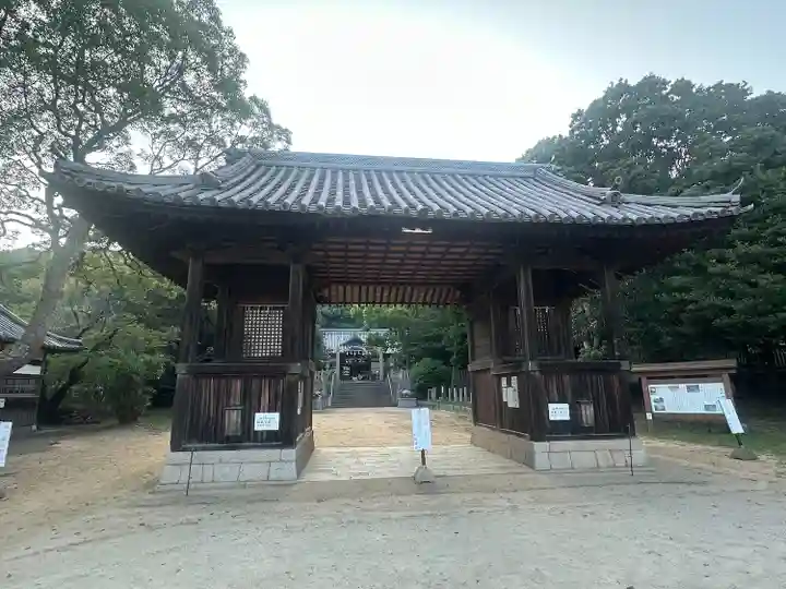 松帆神社の山門・神門
