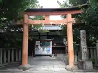 御辰稲荷神社の鳥居