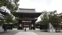 寒川神社の山門・神門